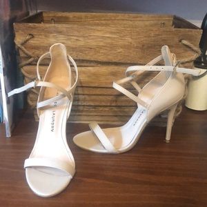 I want a home!! :((((